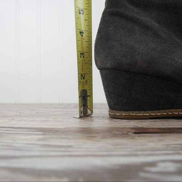 Franco Sarto wedge booties gray suede - Picture 9 of 9